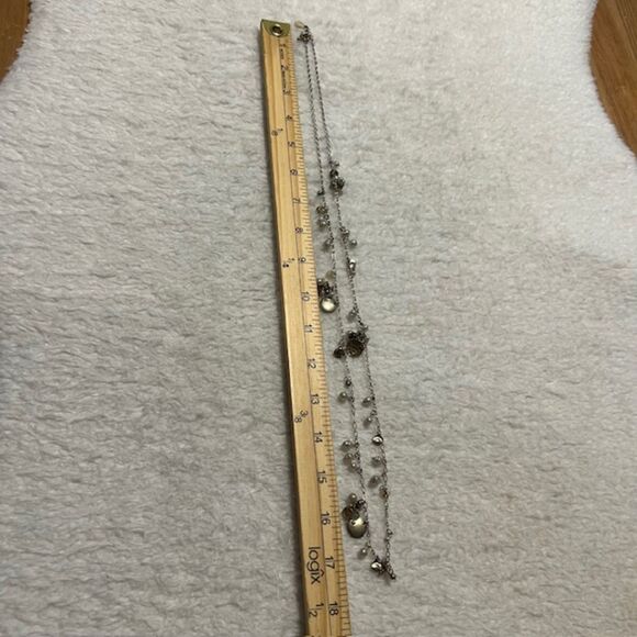 Loft Faux Pearl Gold Tone Chain Charm Long Necklace - Picture 8 of 8